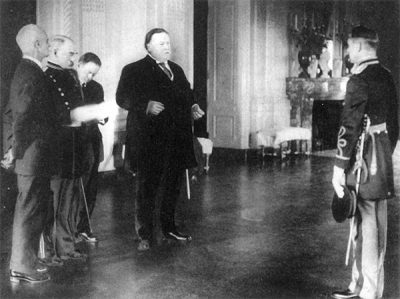 Julien E. Gaujot, Class of 1894, receiving the Medal of Honor from then-U.S. President William Taft